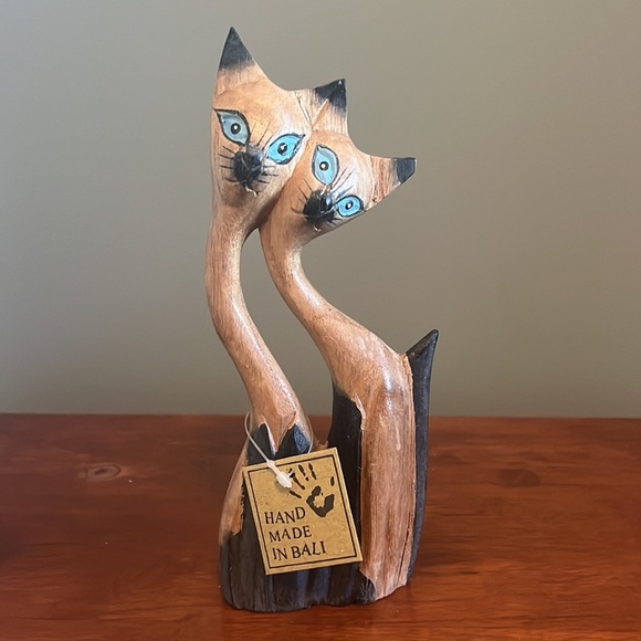 Handmade Siamese Cat Decor Wood Painted made in Bali 8 inch car lady gift - Picture 2 of 4